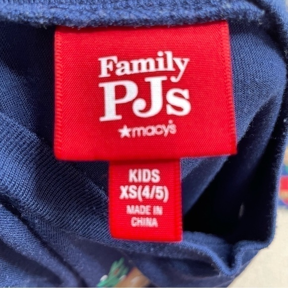 Family PAJAMAS
BMatching Kid's Unisex 4T/5T Bah Humbug Novelty Family Pajama - Picture 5 of 14
